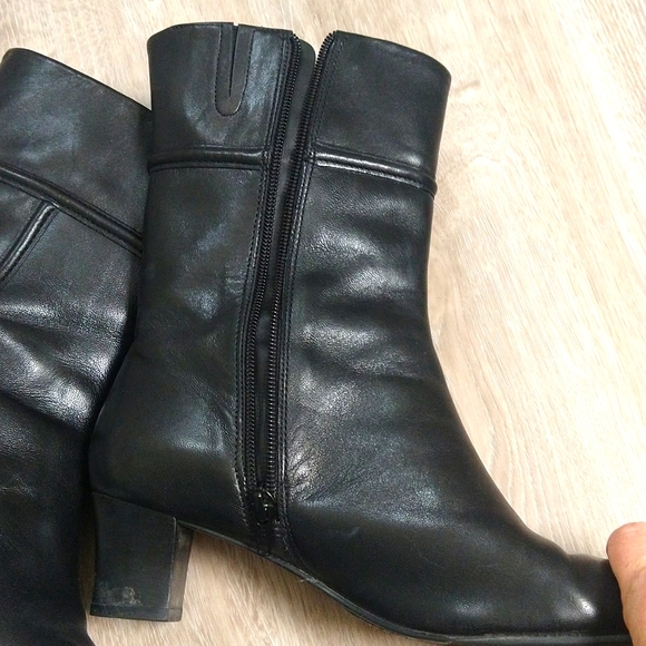 Antonio Melani Boots - Picture 3 of 6